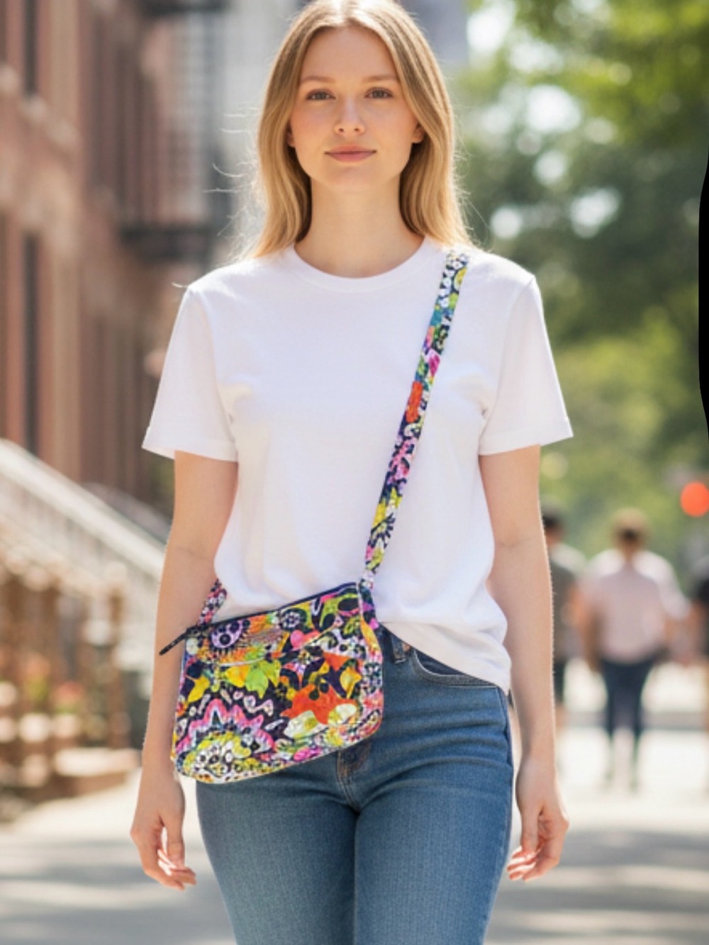 Vera Bradley Quilted Multicolor Floral Crossbody Bag Adjustable Strap Zip